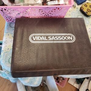 Vidal Sasson vintage curling iron